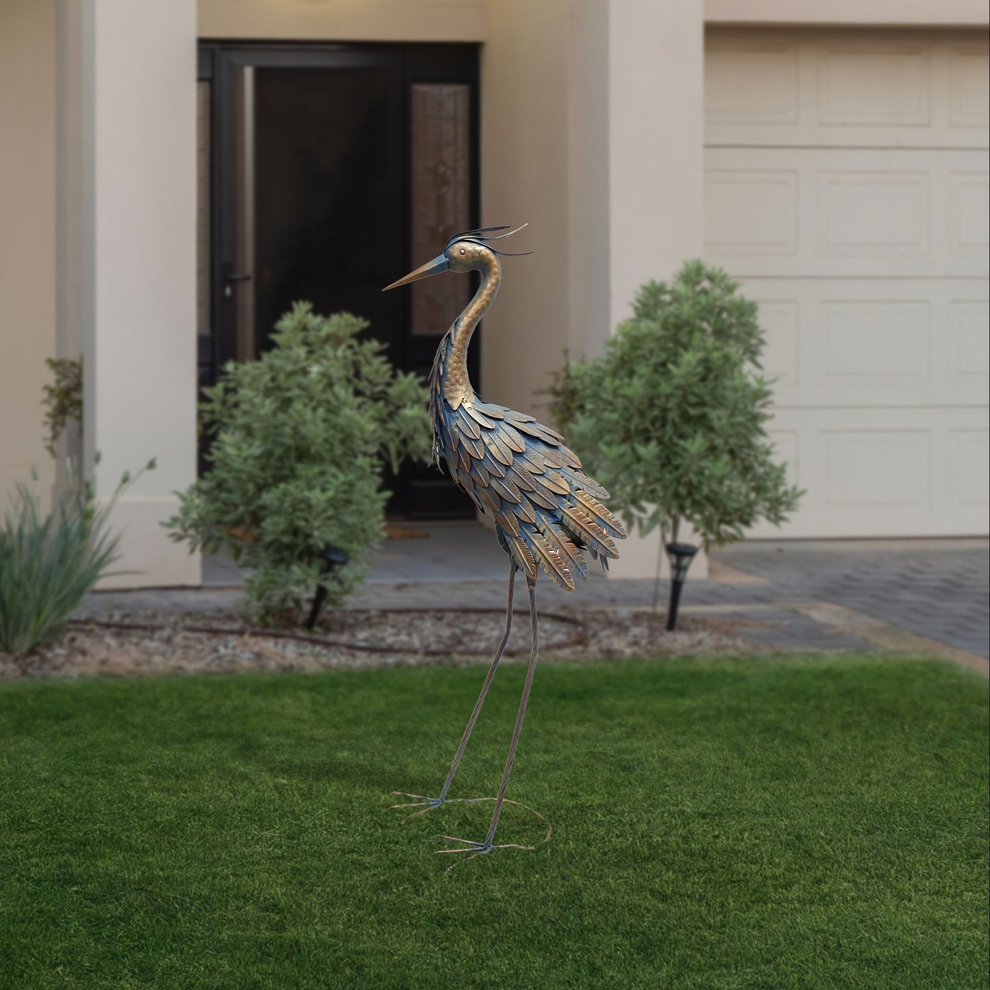 Metal Heron Outdoor Sculpture For Garden Yard Decor
