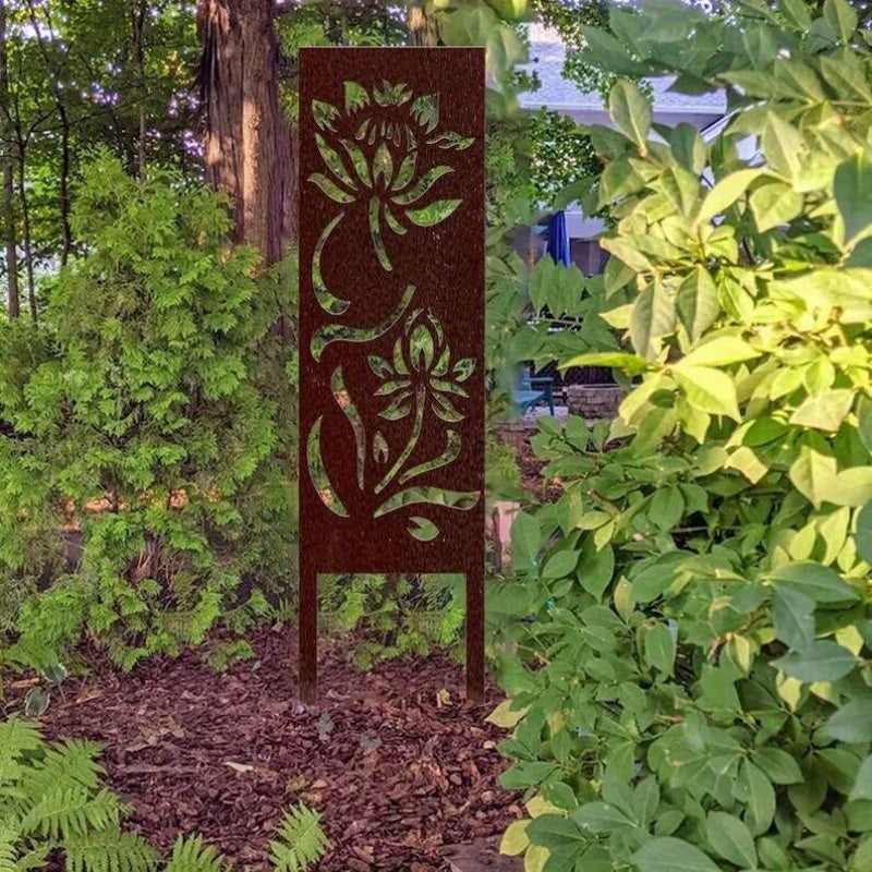OHRMBYA Rustic Metal Lotus Flower Privacy Screen Decor